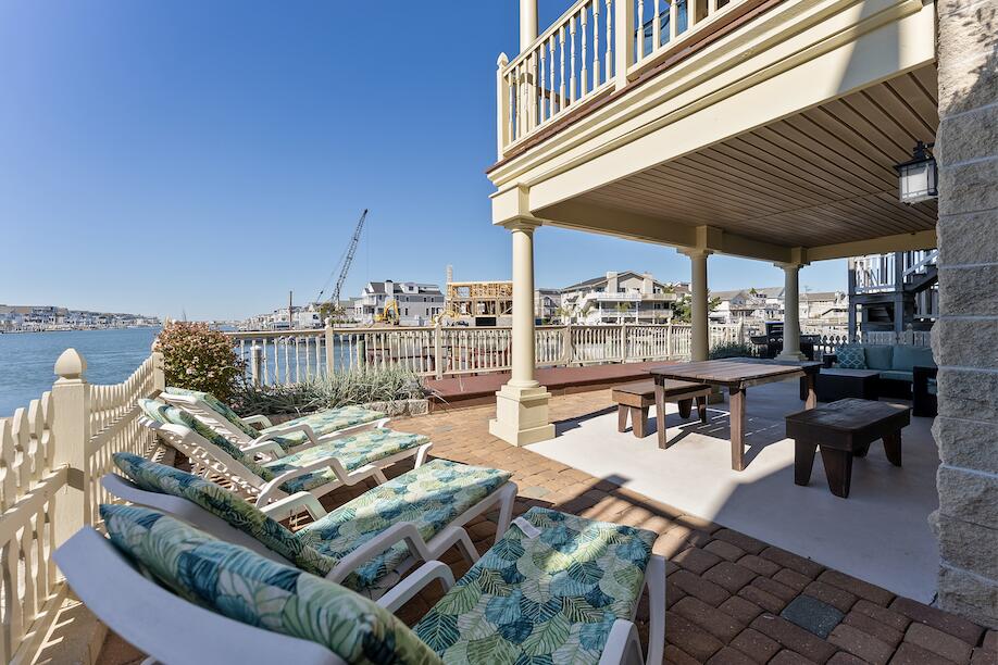 2268 Ocean Drive | Avalon, NJ | Long & Foster Vacation Rentals
